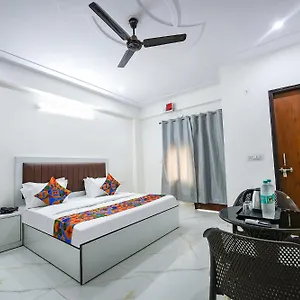 3* Hotel Fabhotel The Yashobhumi Near Yashobhoomi Convention Centre